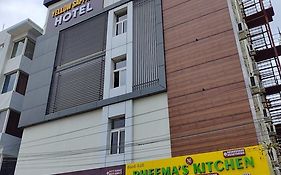 Yellow Sapphire Hotel Hitech City